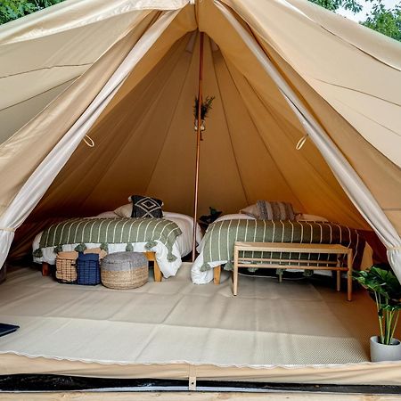 Firefly Ridge Luxury Retreat Hotel Great Cacapon Exterior photo